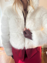 ECO-PELLICCIA CORTA CON CAPPUCCIO BIANCA